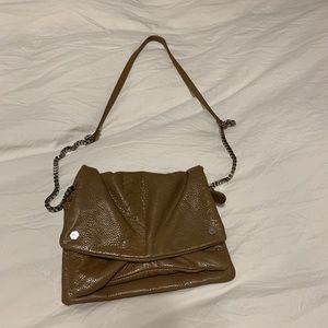 R + J  Crossbody